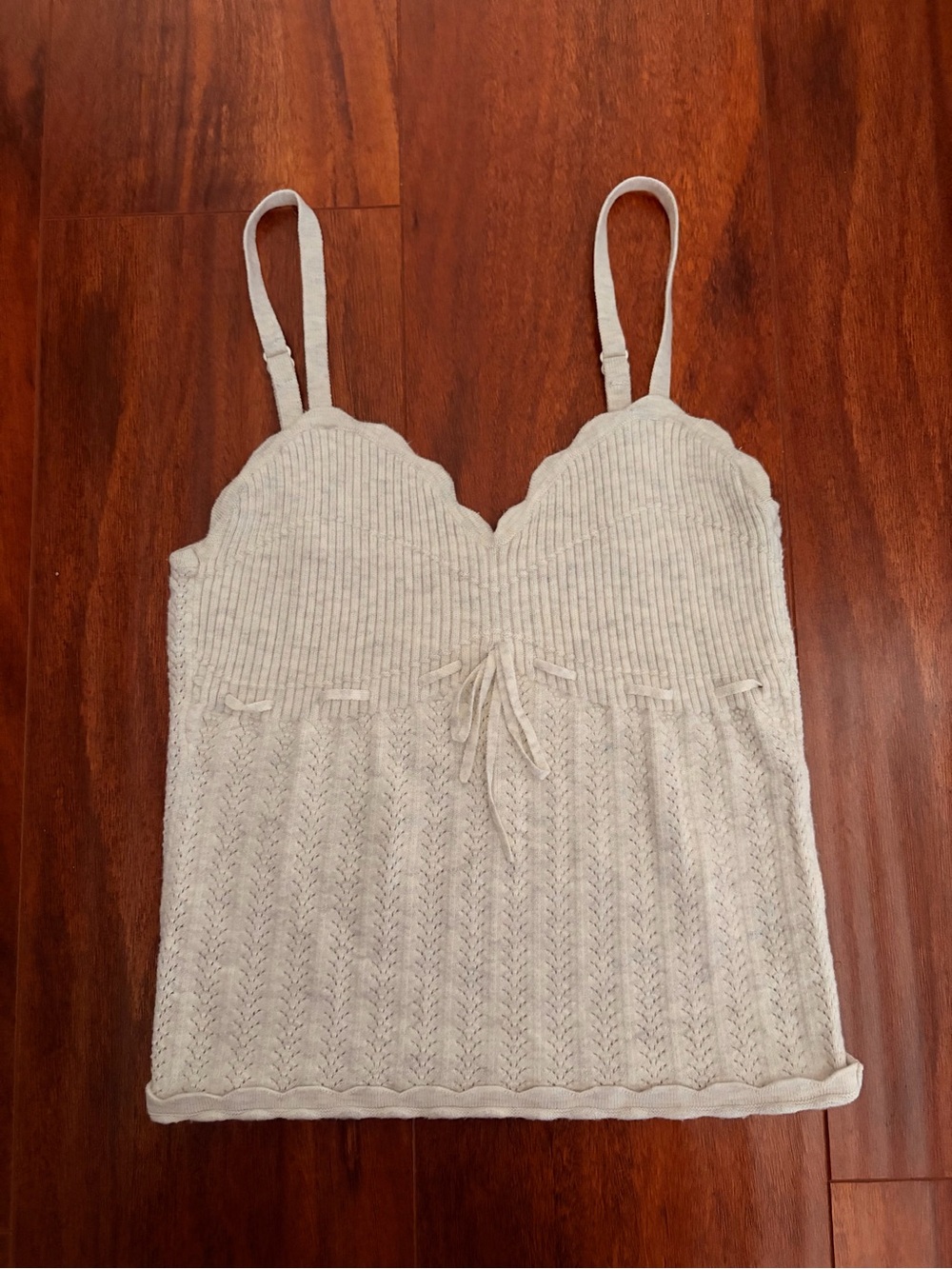 Aritizia Wilfred Size XS Knit Scallop Cami Top Cream Tank Top